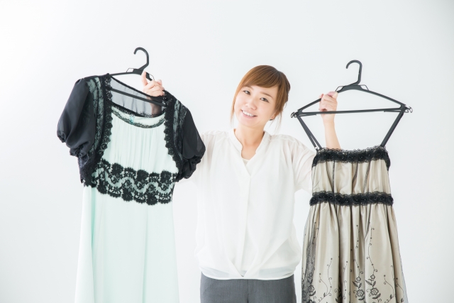 洋服の片付け
